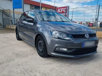 Gebraucht VW Polo Trendline 60 PS (44 kW) 2015 Grau Limousine
