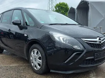 Gebraucht Opel Zafira Tourer Edition 136 PS (100 kW) 2016 Schwarz Van / Kleinbus