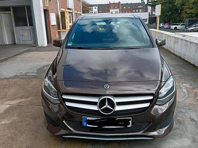 Mercedes B220