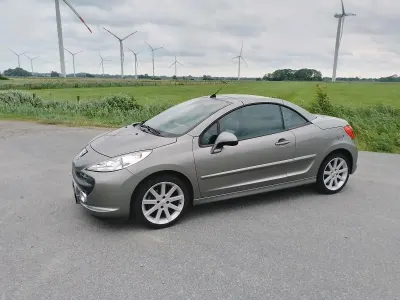 Gebraucht Peugeot 207 CC Roland Garros 120 PS (88 kW) 2008 Grau Cabrio