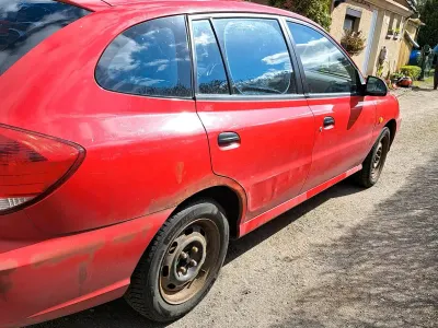 Usata Kia Rio 82 CV (60 kW) 2004 Rosso Utilitaria
