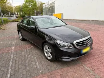 Gebraucht Mercedes E350 Elegance 258 PS (189 kW) 2014 Schwarz Limousine