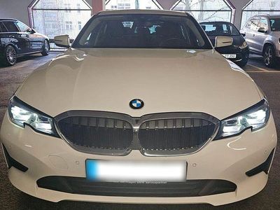 Second-hand BMW 320e Advantage 204 CP (150 kW) 2021 Alb Berlinǎ