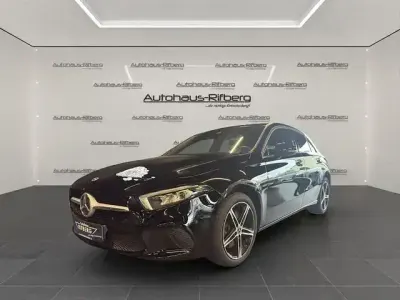 Gebraucht Mercedes A250 218 PS (160 kW) 2021 Nachtschwarz  unilack Limousine