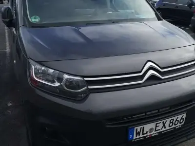 Gebraucht Citroën Berlingo 131 PS (96 kW) 2023 Grau Van / Kleinbus