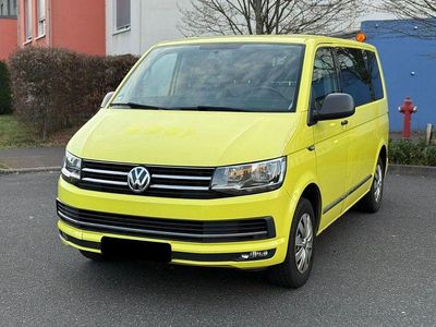 Usata VW Caravelle 150 CV (110 kW) 2017 Giallo Furgone