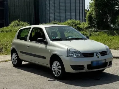Gebraucht Renault Clio II Campus 58 PS (42 kW) 2007 Grün Kleinwagen