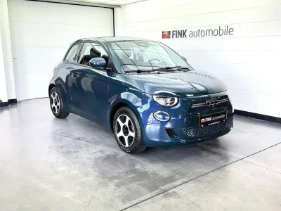 Gebraucht Fiat 500e Action 69 kW (95 PS) 2022 Blau Limousine