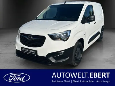 Gebraucht Opel Combo Edition 131 PS (96 kW) 2021 Jade weiss/arktis weiss Van / Kleinbus