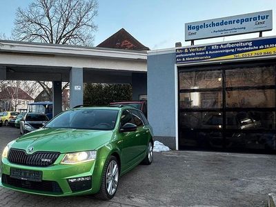 Grün Gebraucht 2014 Skoda Octavia RS Kombi | 9.499 € (Fairer Preis)
