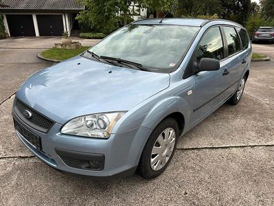 Blau Gebraucht 2006 Ford Focus Kombi | 990 € (Guter Preis)