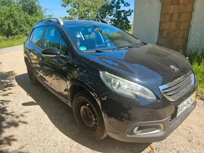 Gebraucht Peugeot 2008 100 PS (73 kW) 2015 Schwarz SUV