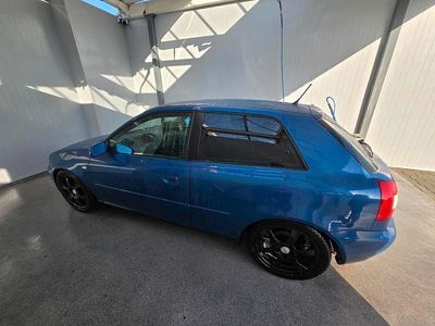 Usata Audi A3 102 CV (75 kW) 2001 Blu Utilitaria