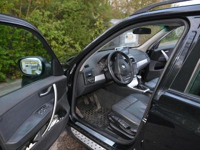 Schwarz Gebraucht 2009 BMW X3 SUV | 7.999 € (Fairer Preis)