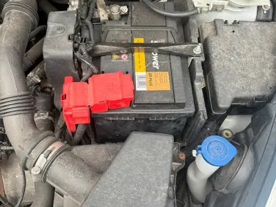 Gebraucht Ford Fiesta 80 PS (58 kW) 2016 Weiß Kleinwagen