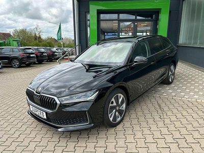 Gebraucht Skoda Superb Selection 150 PS (110 kW) 2024 Schwarz Kombi