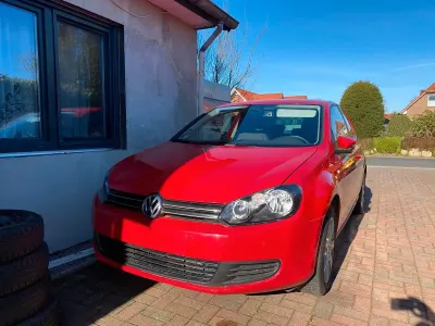 Gebraucht VW Golf VI Comfortline 122 PS (89 kW) 2009 Rot Kleinwagen