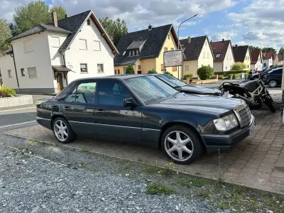 Gebraucht Mercedes 300 Sportline 220 PS (161 kW) 1990 Schwarz Coupé