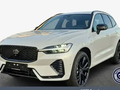 Nuova Volvo XC60 Plus 350 CV (257 kW) 2026 Bianco SUV