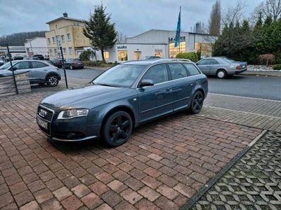 gebraucht Audi A4 b7, 1,6 ,101 PS mit Tempomat, navi Felgen 18 Zoll