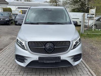Usata Mercedes V300 AMG line 237 CV (174 kW) 2022 Argento Monovolume