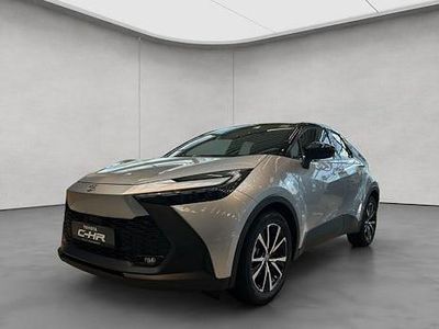 Neu Toyota C-HR 140 PS (102 kW) 2025 Silber SUV