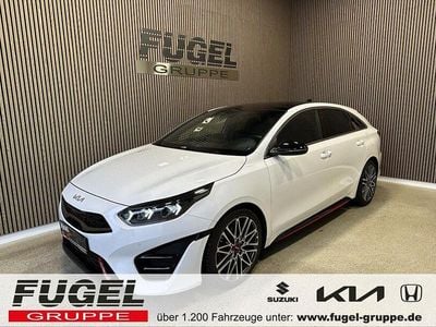 Gebraucht Kia ProCeed Comfort 204 PS (150 kW) 2024 Deluxeweiss met. Kleinwagen