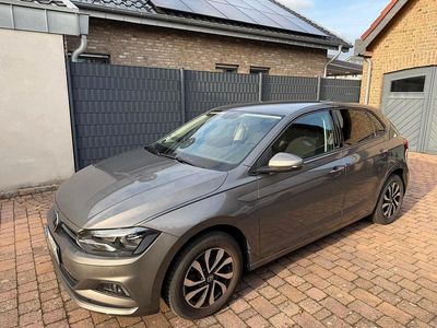 Gebraucht VW Polo Active 95 PS (69 kW) 2021 Grau Kleinwagen