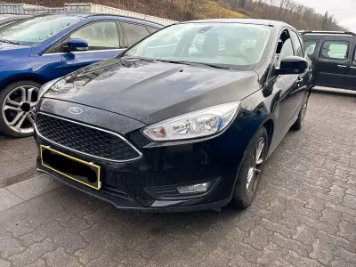 Gebraucht Ford Focus Business Edition 125 PS (91 kW) 2016 Schwarz Kombi