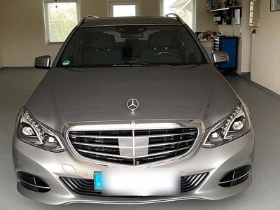 Gebraucht Mercedes E200 136 PS (100 kW) 2014 Grau Kombi