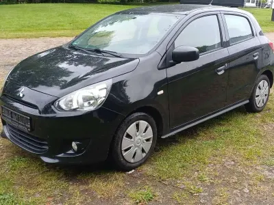 Gebraucht Mitsubishi Space Star Classic Collection 71 PS (52 kW) 2016 Kleinwagen