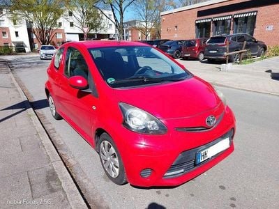 Usata Toyota Aygo 68 CV (50 kW) 2012 Rosso Utilitaria