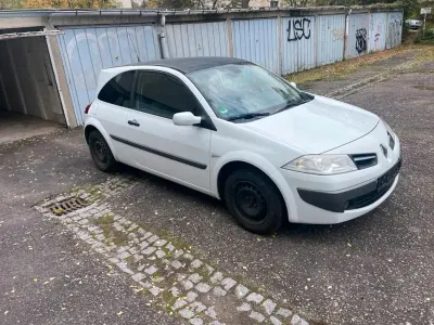 Gebraucht Renault Mégane 2004 Weiß Limousine