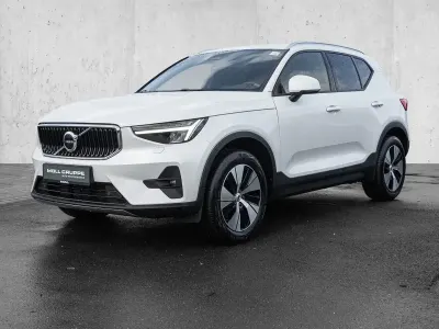 Gebraucht Volvo XC40 Core 163 PS (119 kW) 2024 Weiß SUV