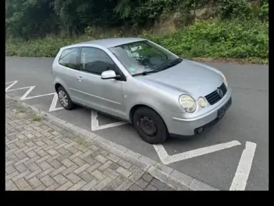 Gebraucht VW Polo 75 PS (55 kW) 2003 Silber Kleinwagen