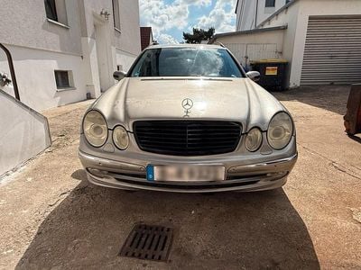 Mercedes E270