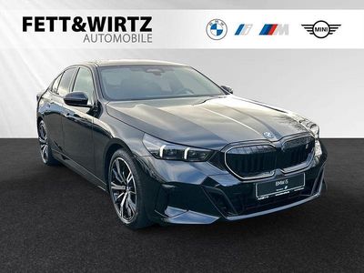 Neu BMW i5 M Sport 250 kW (340 PS) 2025 Black sapphire metallic Limousine