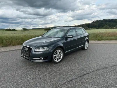 Gebraucht Audi A3 140 PS (102 kW) 2011 Grau Kleinwagen
