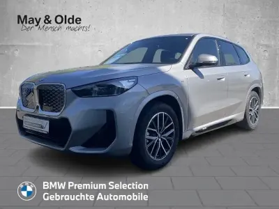 Gebraucht BMW iX1 M Sport 230 kW (313 PS) 2025 Silber SUV