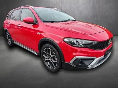 Gebraucht Fiat Tipo Red 99 PS (72 kW) 2022 Rot Kombi