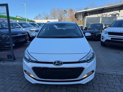 Gebraucht Hyundai i20 Sport 101 PS (74 kW) 2015 Weiß Limousine