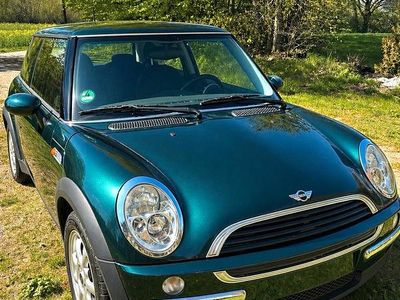 Begagnad Mini ONE 60 HK (44 kW) 2002 Grön Halvkombi