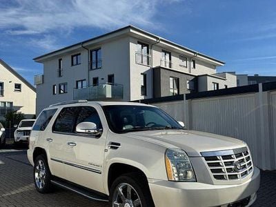Usata Cadillac Escalade 410 CV (301 kW) 2012 Bianco SUV