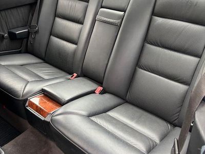 Second-hand Mercedes 220 150 CP (110 kW) 1992 Argintiu Coupe