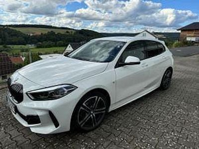 Gebraucht BMW 118 M Sport 150 PS (110 kW) 2021 Weiß Kleinwagen
