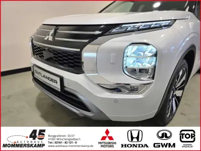 Neu Mitsubishi Outlander P-HEV Top 306 PS (225 kW) 2026 Anden weiss SUV