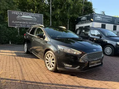 Gebraucht Ford Focus Titanium 120 PS (88 kW) 2016 Schwarz Limousine