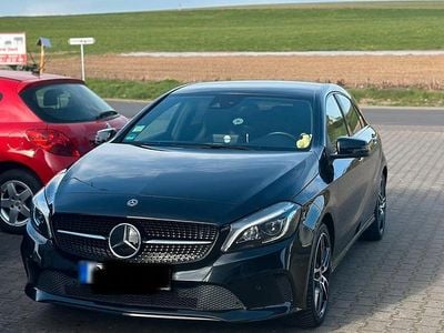 Second-hand Mercedes A250 211 CP (155 kW) 2017 Negru Berlinǎ