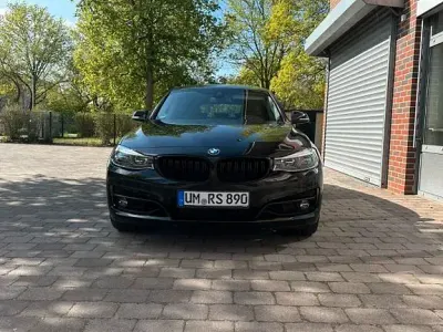 Gebraucht BMW 330 Gran Turismo Advantage 258 PS (189 kW) 2016 Schwarz Limousine