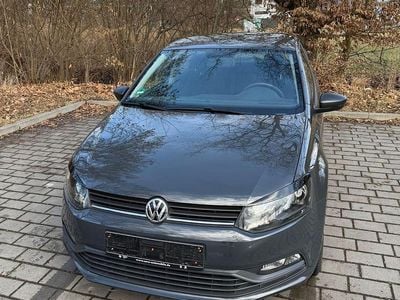 Gebraucht VW Polo Trendline 60 PS (44 kW) 2015 Grau Kleinwagen
